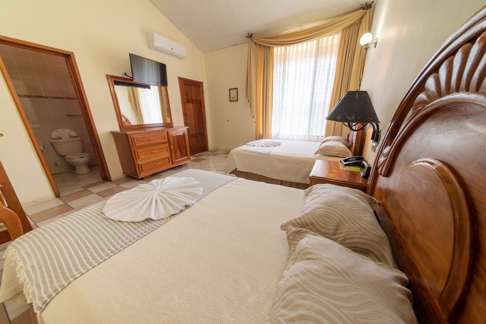 Hotel Real Pacifico - Property Image 1