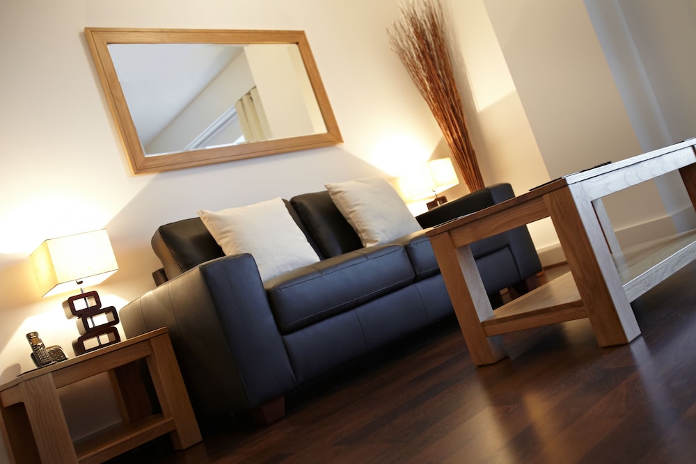 Basingstoke Vacations - Skyline Plaza by Viridian Apartments - Property Image 13