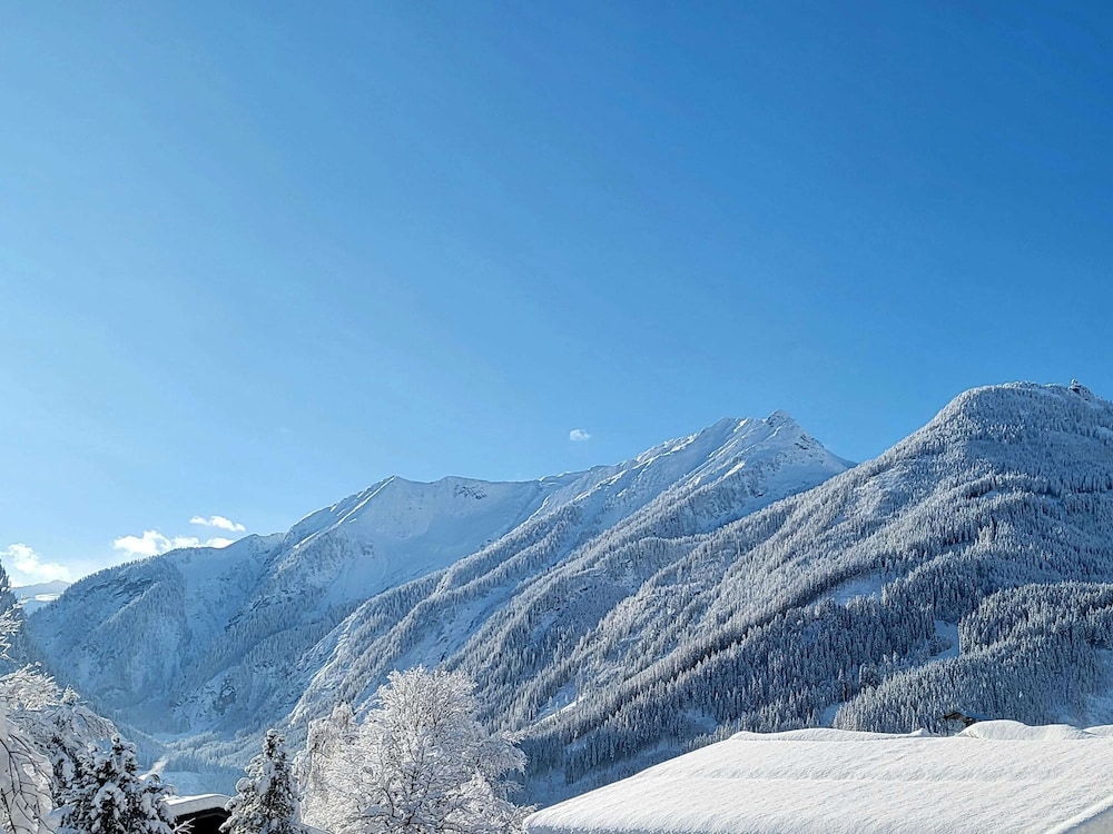 Penthouse in Wildkogel With Mountain Views