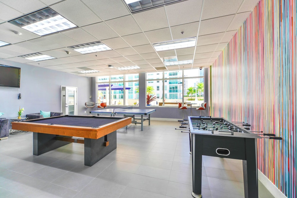Relax & Feel The Good Vibes In Our Condo