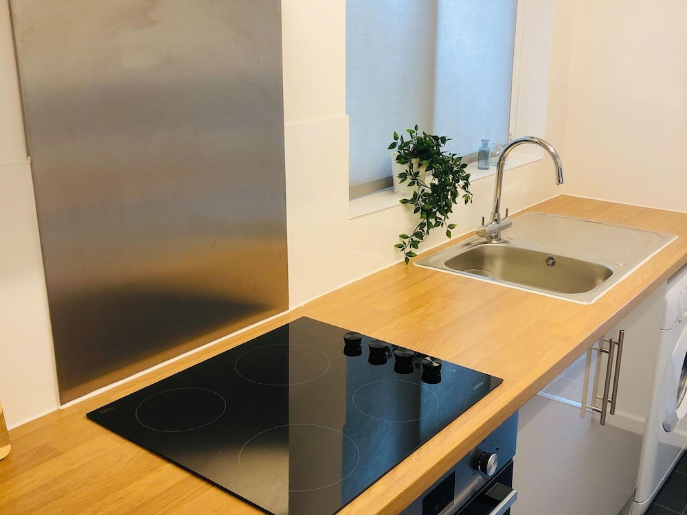 One-bedroom Near Mathematical Bridge by Belvilla view 5