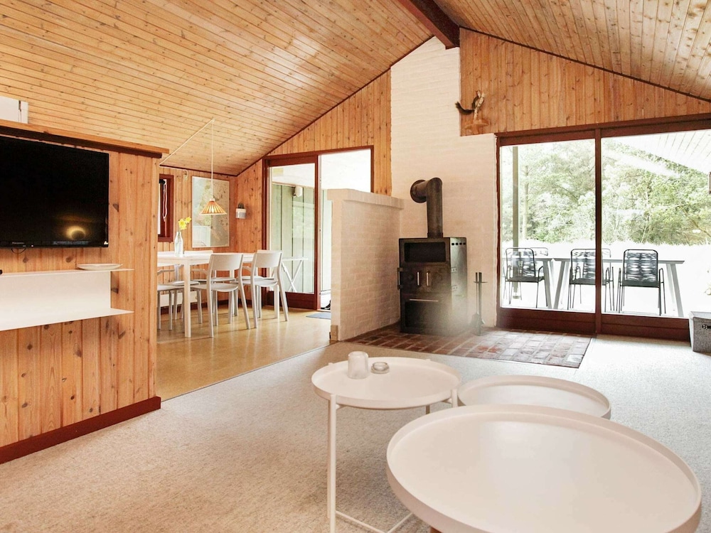 Cozy Holiday Home in Oksbøl near Swim Friendly Beach view 2