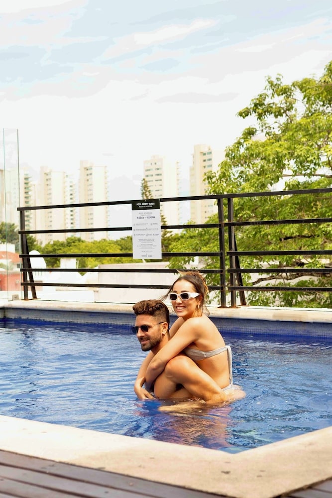 Nomads Hotel & Rooftop pool