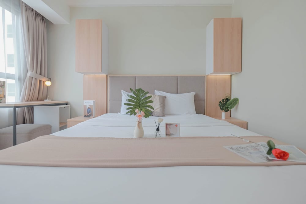 Comfy and Restful Studio at Springlake Summarecon Bekasi Apartment