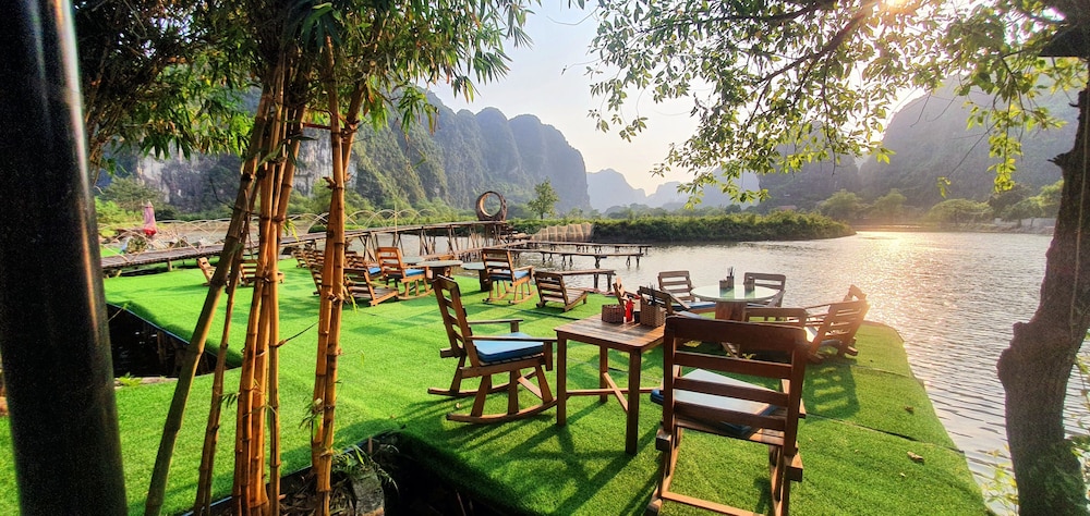Quoc Khanh Bamboo Homestay - Hostel