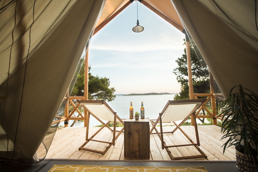 Obonjan Island Resort (film set of Virgin Island show)