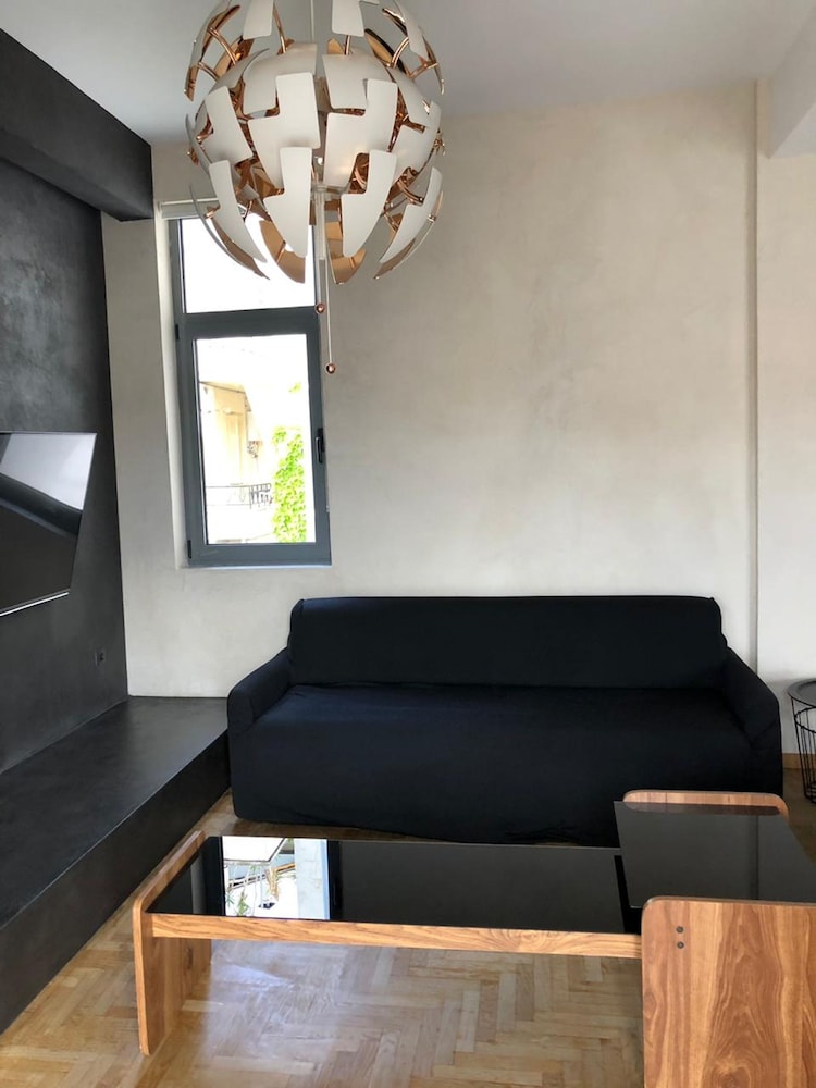 Luxurious Apartment With big Balcony Best Location