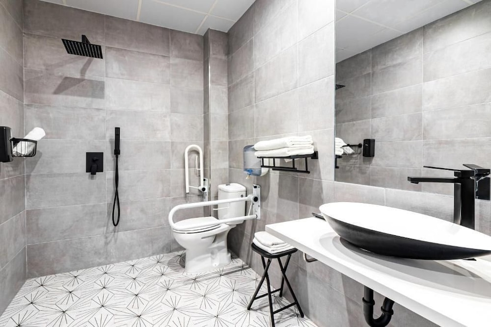 Apartamentos Avenida Tropical by Bossh