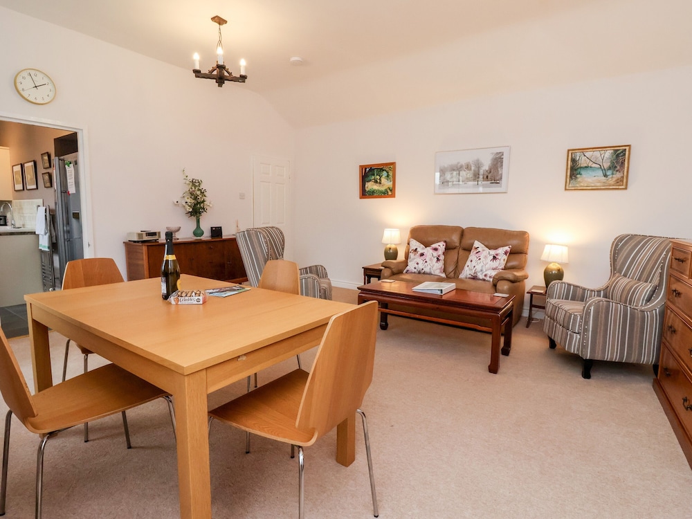 6 Granary Court