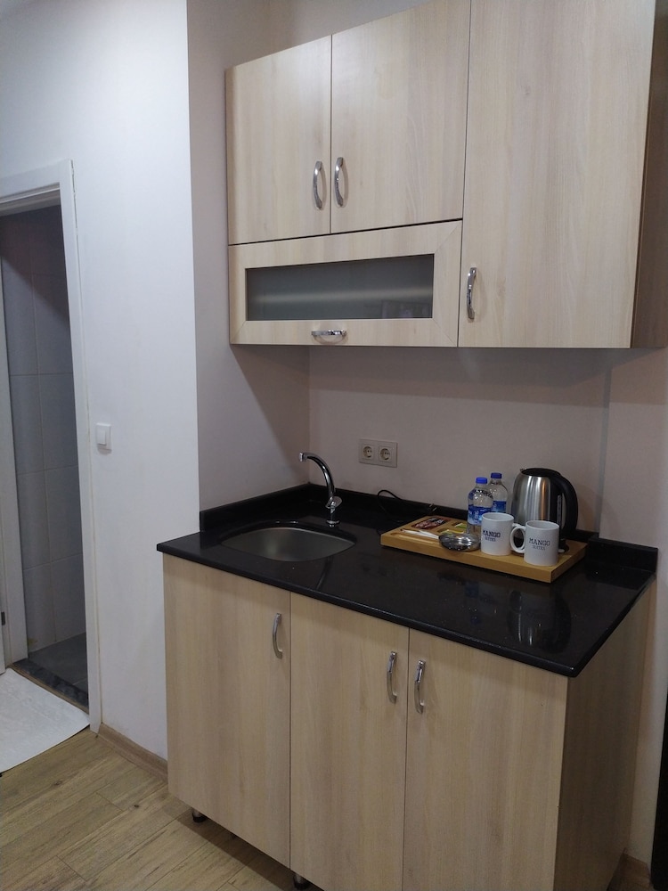 Mango Suites