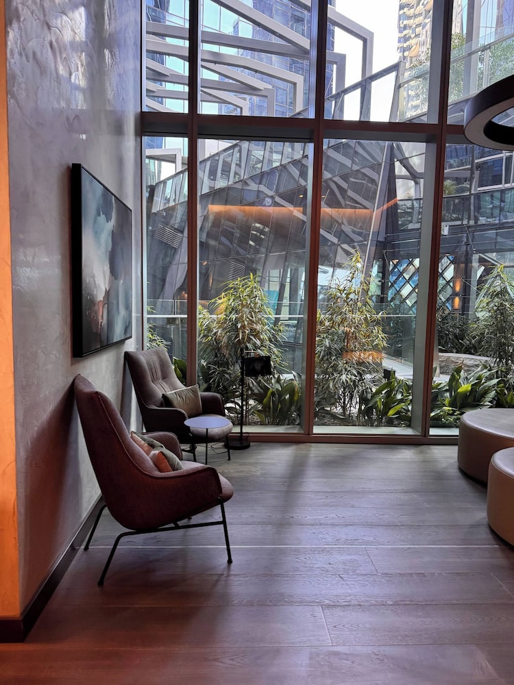 Luxury 2-bedroom Apartment in the Heart of Melbourne
