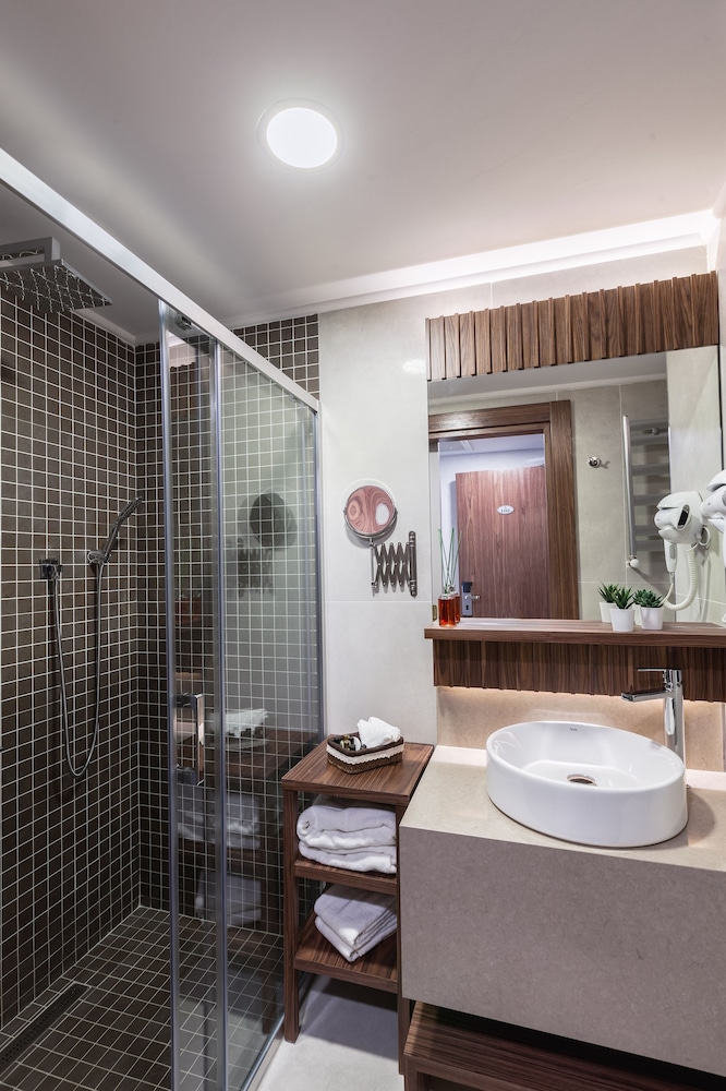 Sherry Suites Karaköy - Image 52