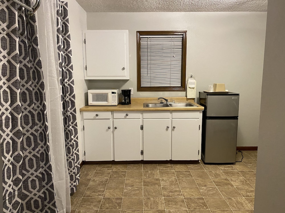 Rockwood Resort Motel