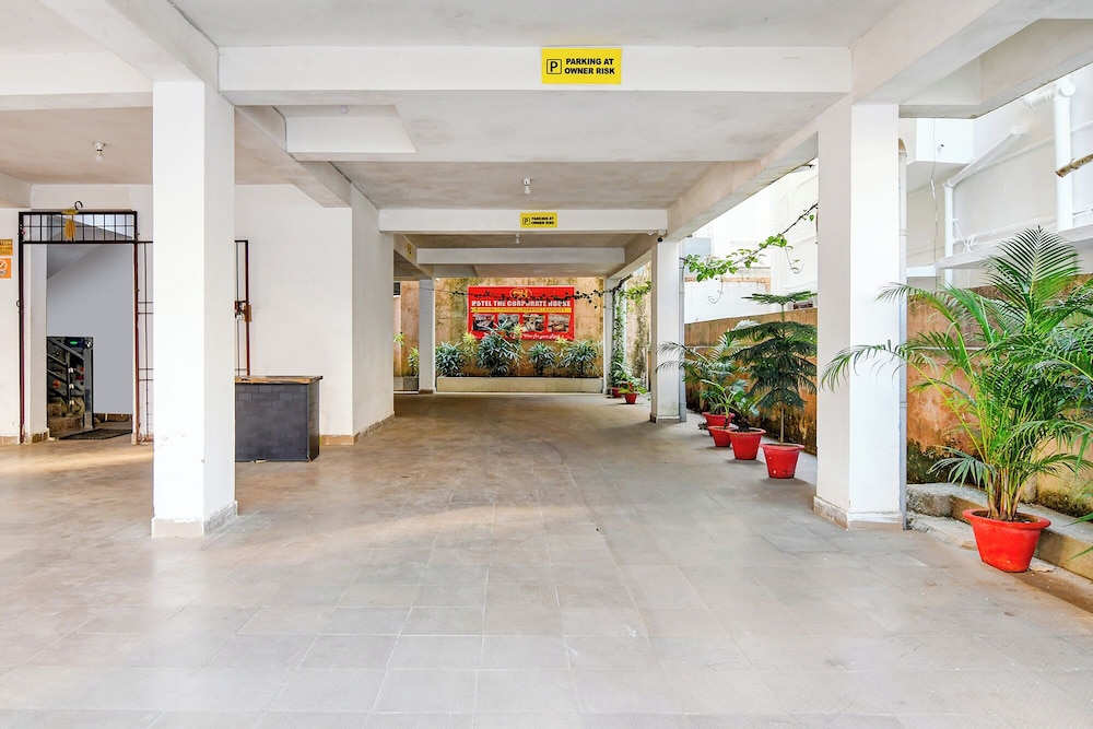Fabhotel The Corporate House