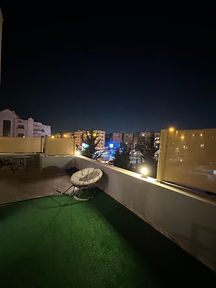 Luxurious Amman Apartment With Private Pool and Modern Amenities