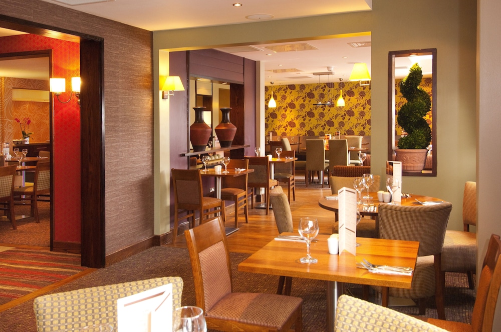 Premier Inn Sunbury - Kempton Park, photo 22