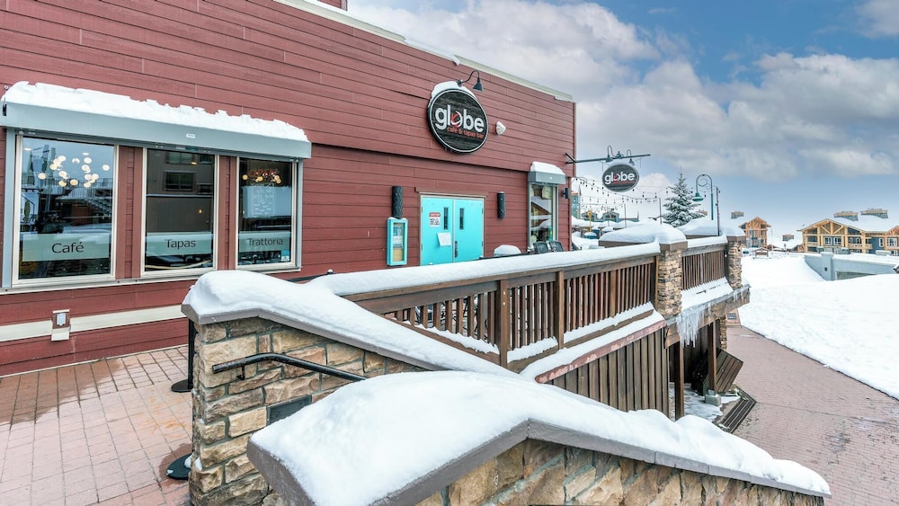 Southpoint 25 Two Bdrm Ski In Out HotTub