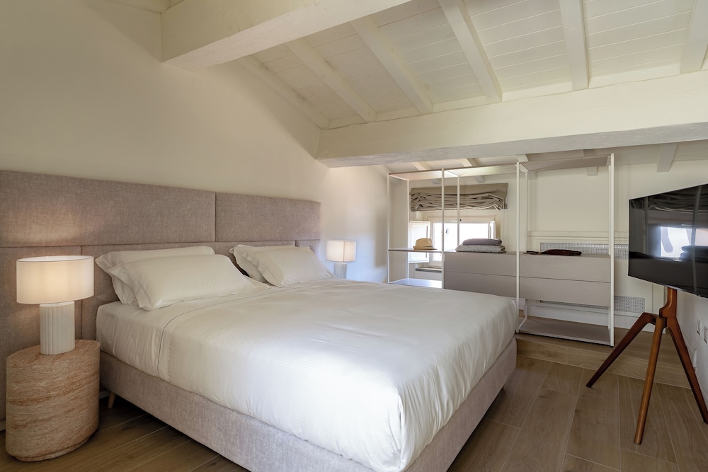 Deservi Luxury Apartments