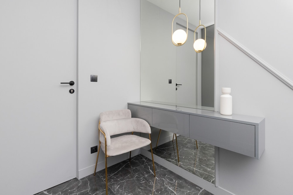 Luxurious Apartment in Gdynia by Renters view 5