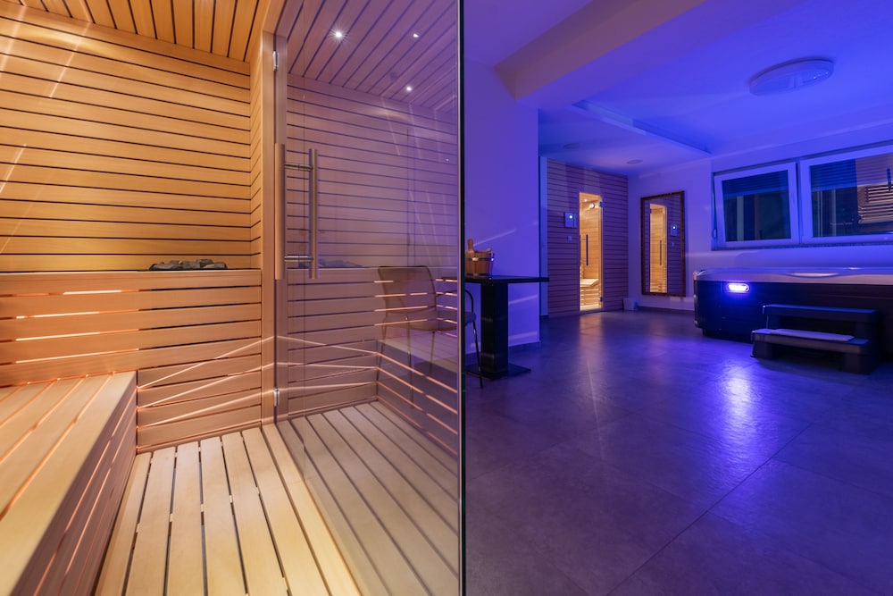 Aparthotel Plat