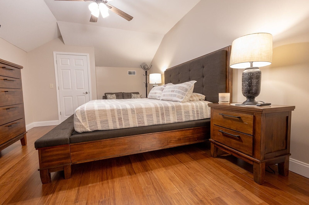 The Retreat at Paradise Hills