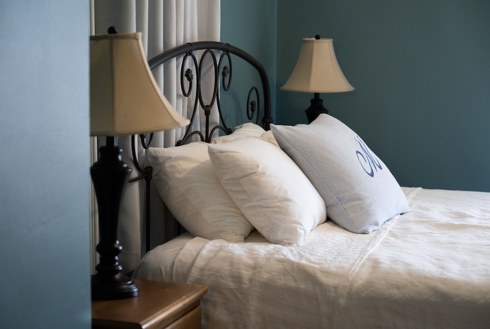 Minerva Bed and Breakfast - Property Image 2