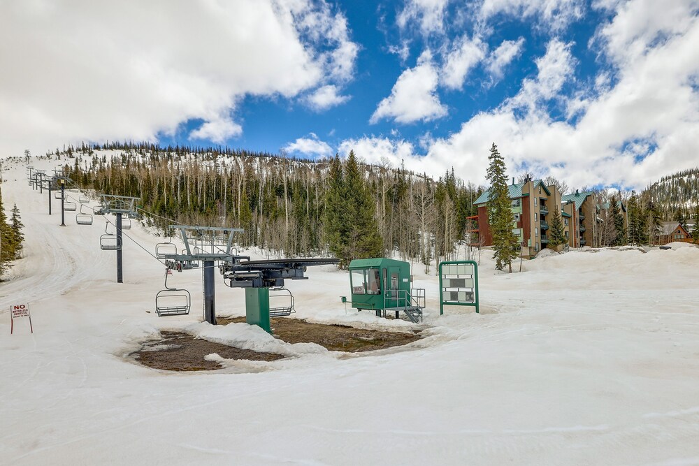 Brian Head Vacation Rental w/ On-site Ski Lift! view 3