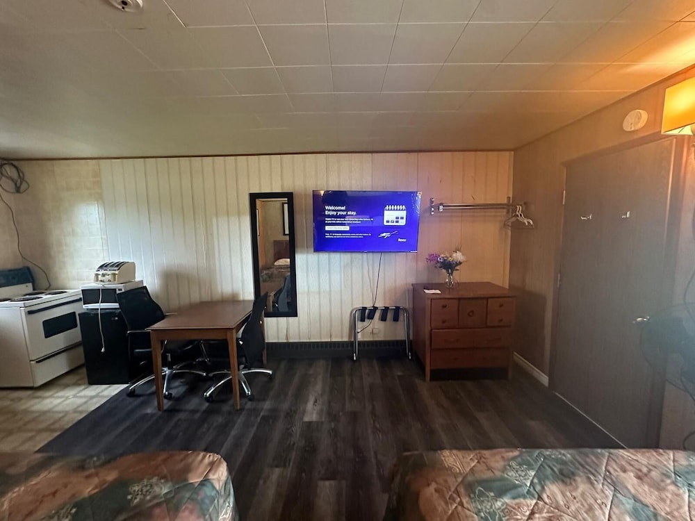 Pine Ridge Motel