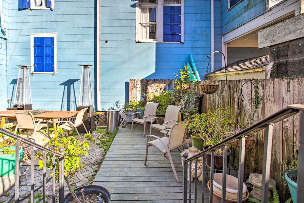 Historic Townhome - 2 Mi to French Quarter!