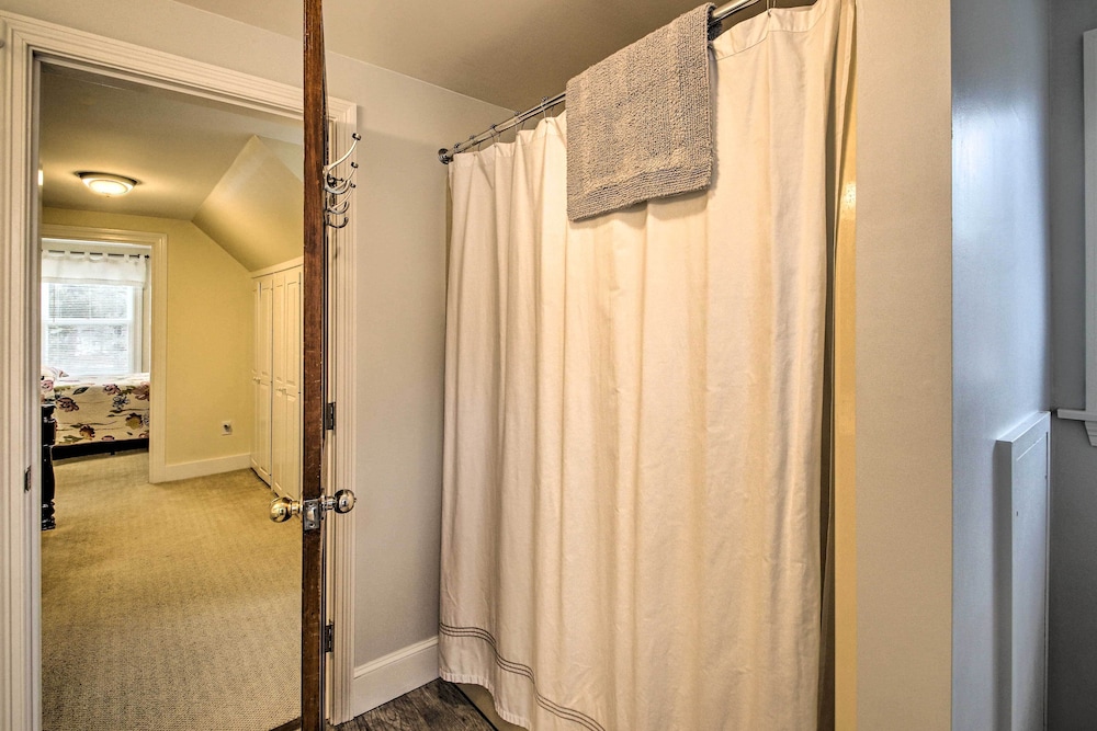 Kennebunk Home w/ Yard < 1 Mile to Dock Square! - Property Image 4