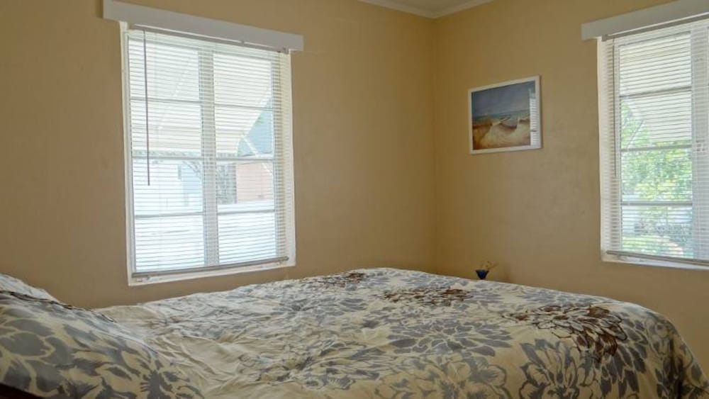 108 6th St S 2 Bedroom Home by RedAwning