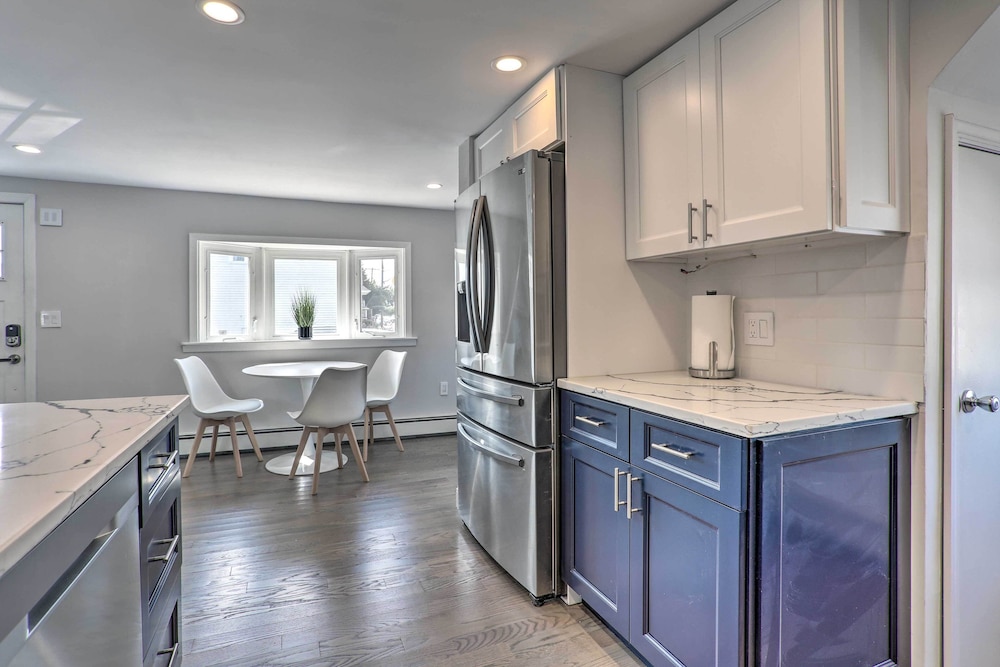 Long Island Home Near Beaches Golf - Property Image 19