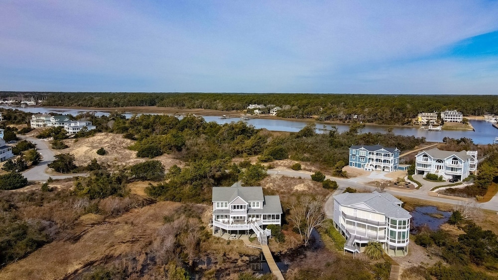 Cypress Hall 6 Bedroom Home by RedAwning view 2