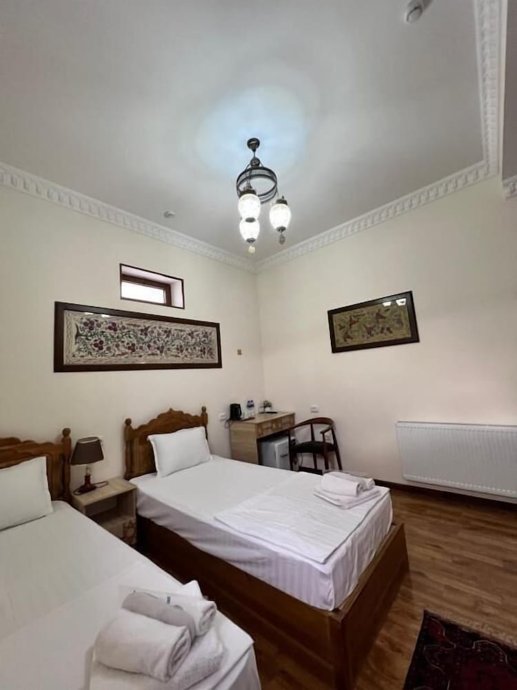 Hotel Poyi Kalon Terrace