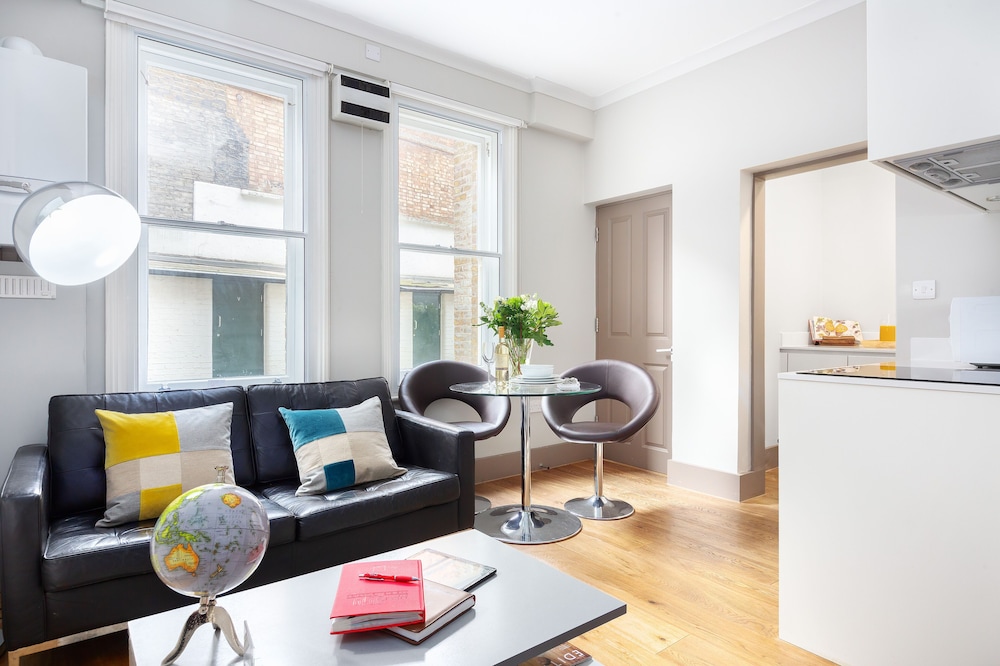 One Bed Serviced Apts near Oxford Street