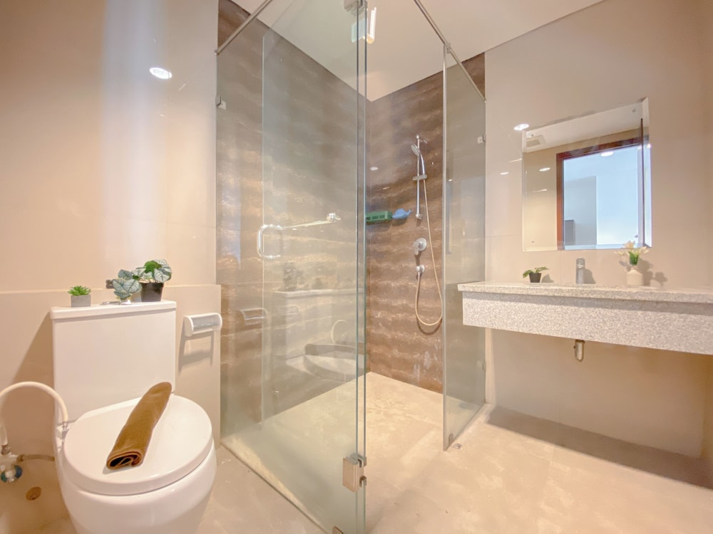 Big and Cozy 3BR Apartment Lucky Tower Residence
