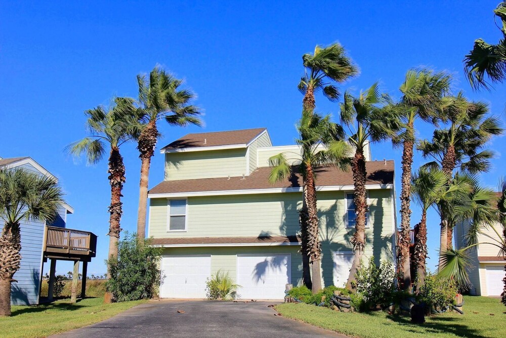 Lost Colony Villa 27 LCV27
