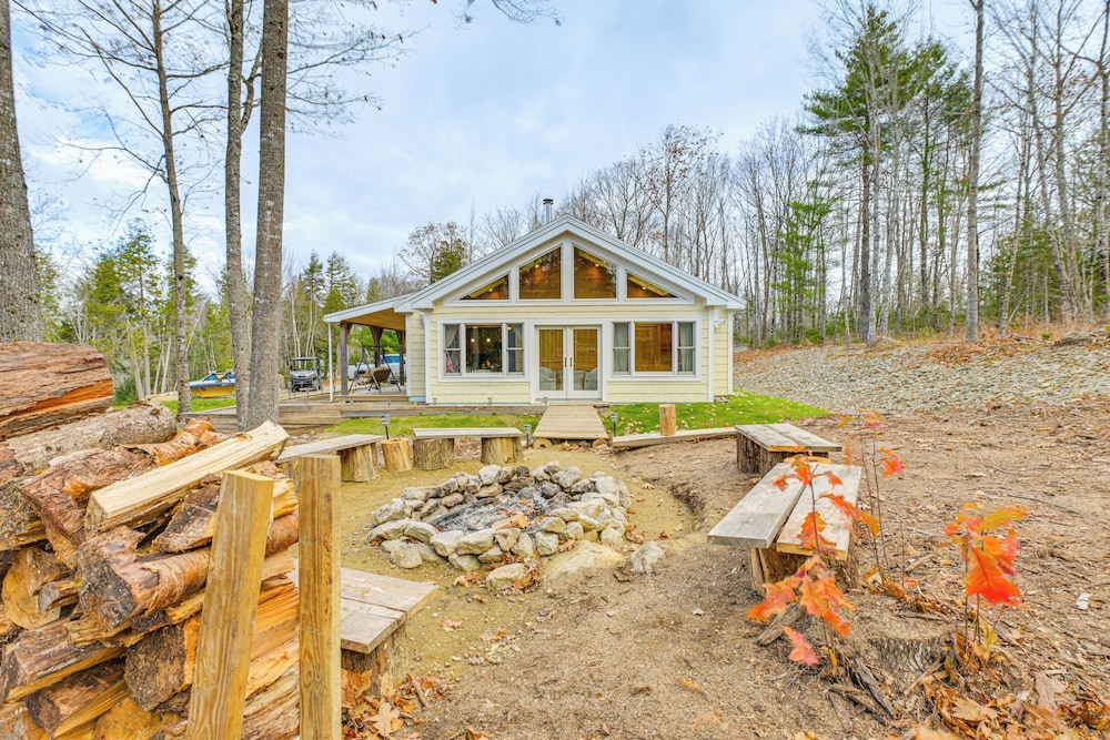 Family-friendly Brooks Gem w/ Spacious Yard!