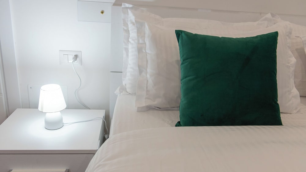 Lovely Rooms by Rentbeat