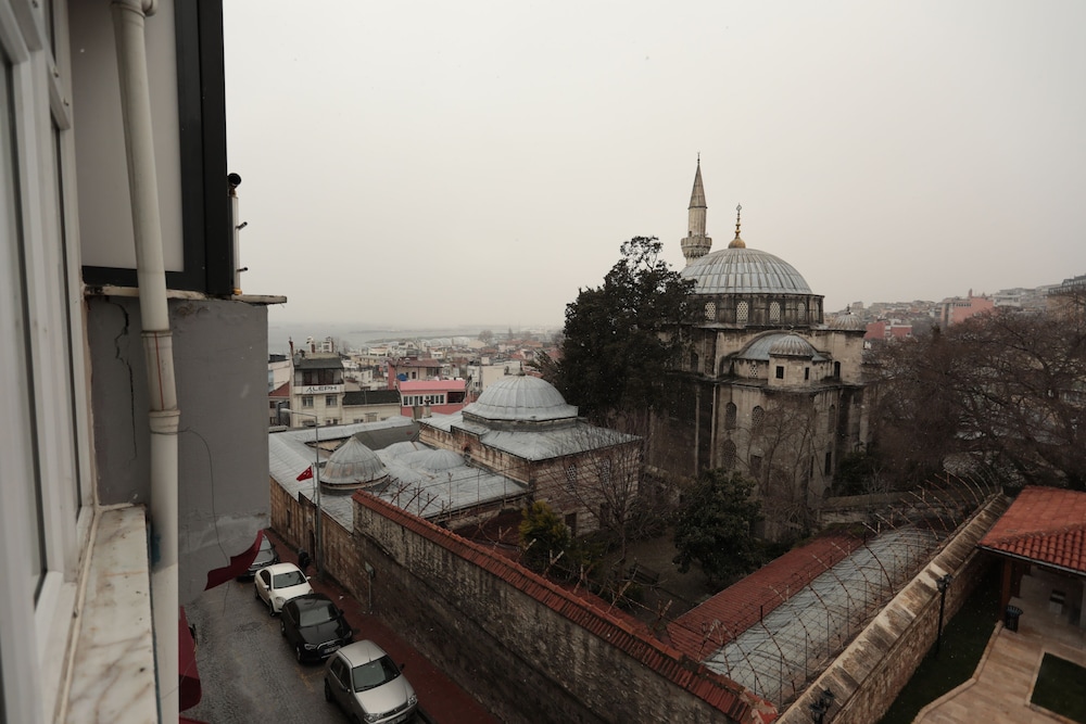 White Pearl Apart - Image 8