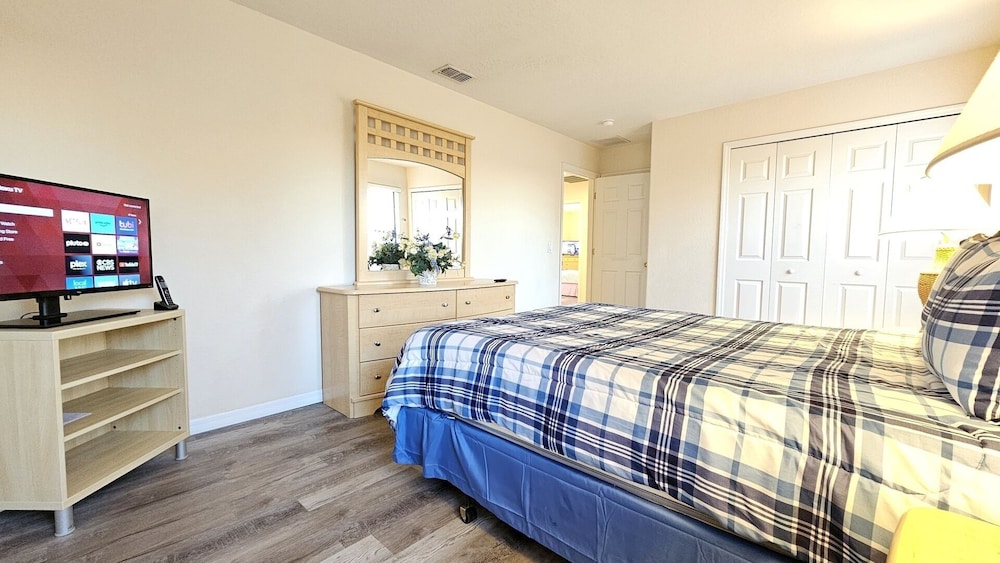 HG423SP 4 Bedroom villa in High grove 4 Home