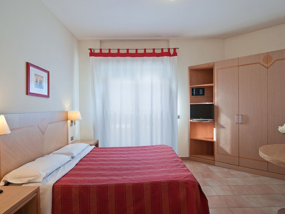 Long Stay Monthly Cheap Apartment With Backyard Garden