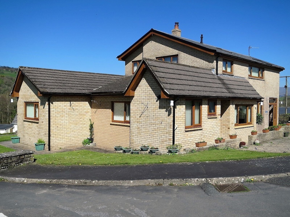 Hotel Cae y Rhedyn Annexe - Image 1