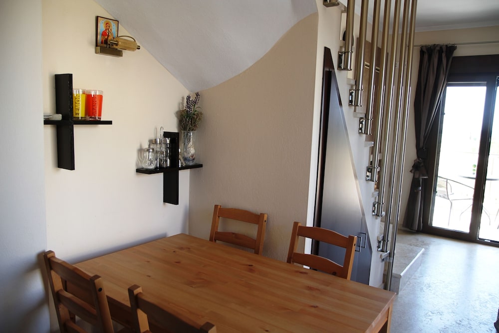 AM Beach House near Sea photo 2