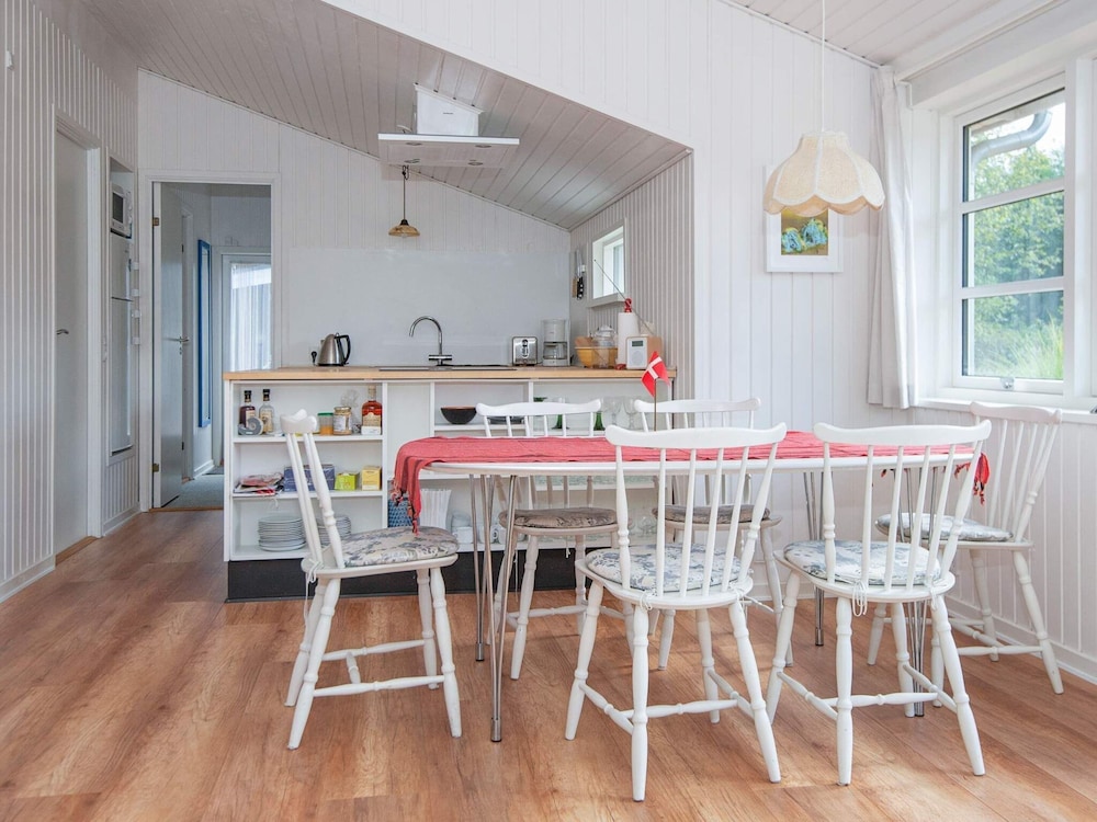 6 Person Holiday Home in Grenaa view 3
