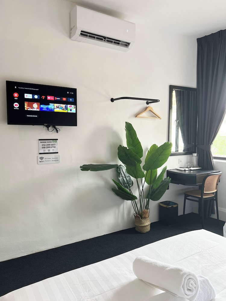 Quee Hotel
