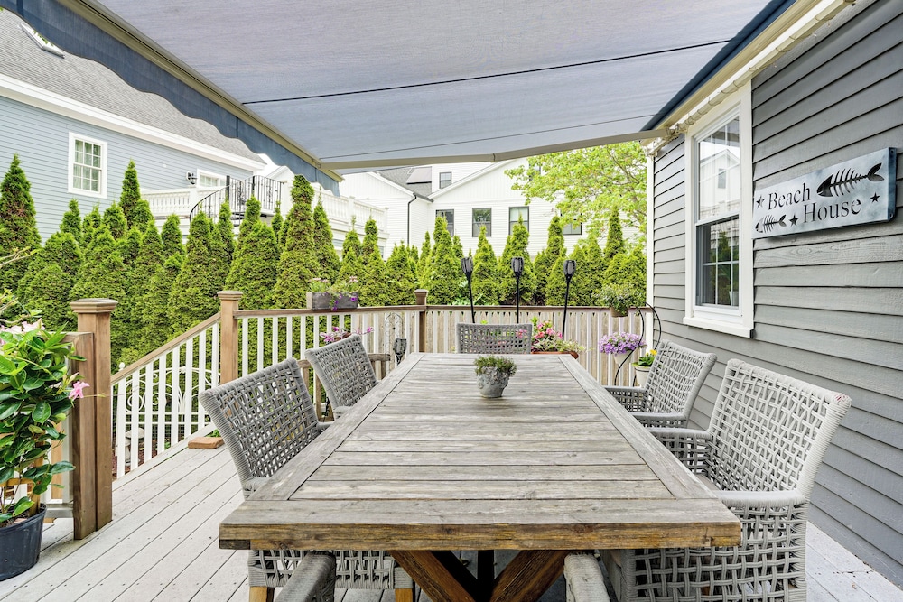 1 Mi to Beach: Manchester-by-the-sea Retreat!