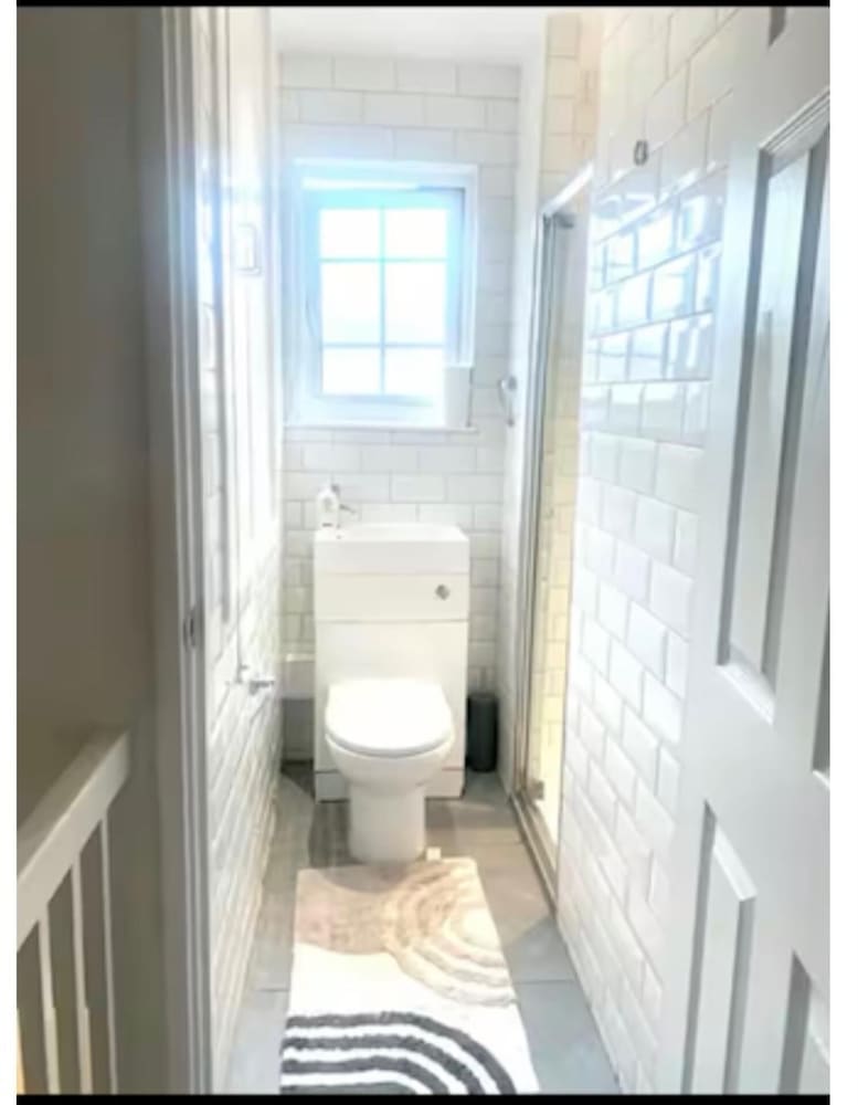 Luxurious London 5 Bedroom House
