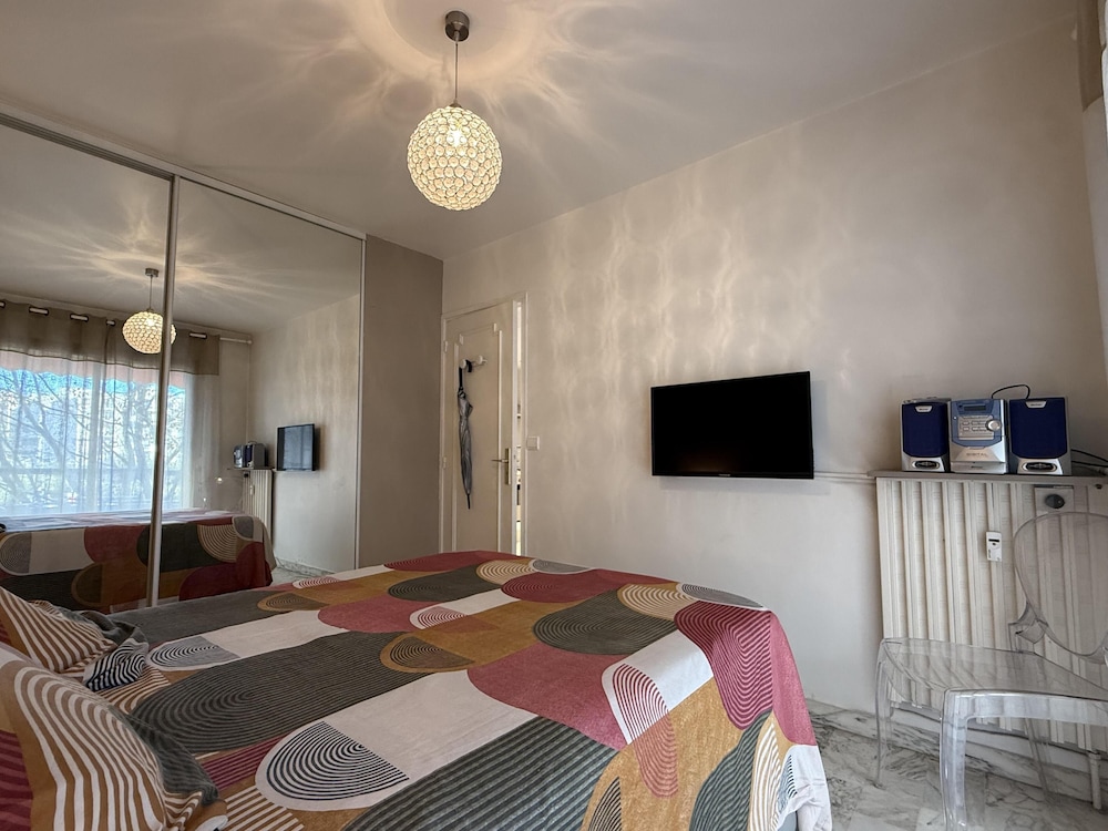 Central Studio in Cannes Near The Martinez- 2351