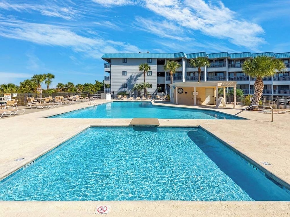 Beach Racquet A218 - Tybee Palms by Tybee Vacation Rentals